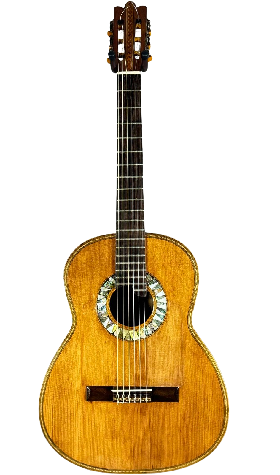 Full front view of the El Argentino guitar by Louis Scafa, 1956